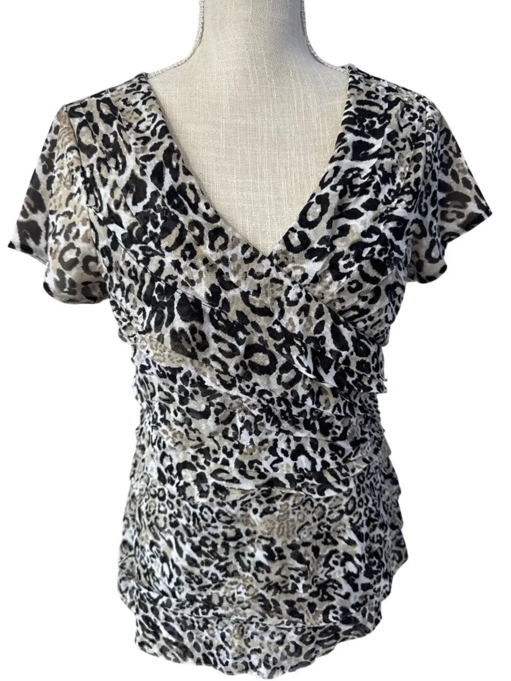 Style & Co Leopard Print V-Neck Short Sleeve Ruched Top Size L - Picture 1 of 8